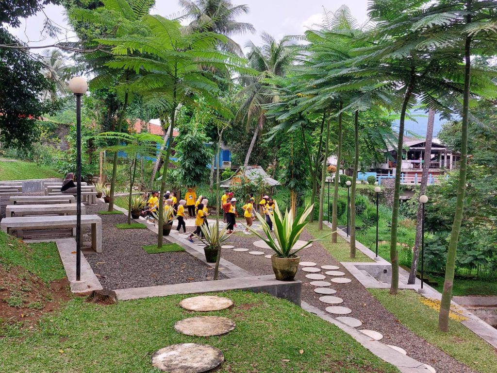 empat rafting di bogor untuk berkegiatan arung jeram di bogor dan arum jeram di bogor